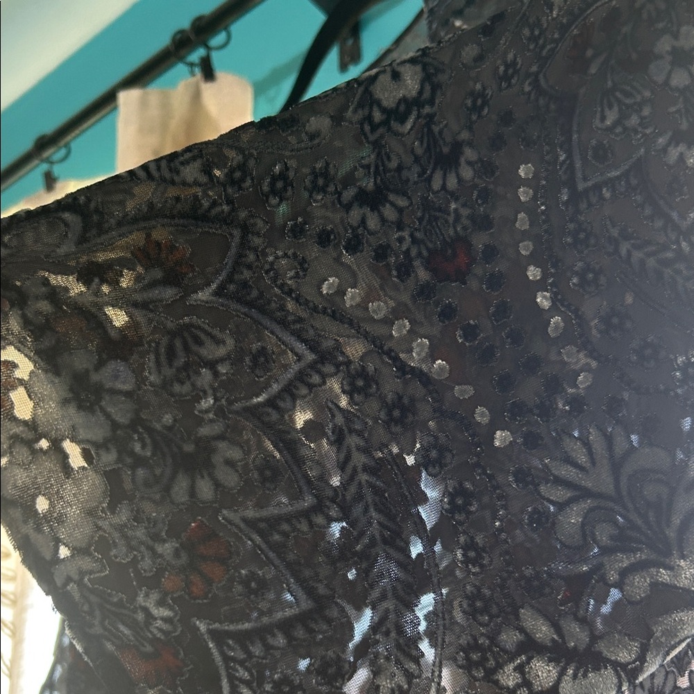 🌸Chic Blue and brown Lace kimono with Fringe one size - Picture 4 of 5